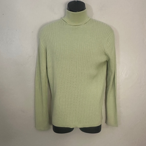 TSE Cashmere Ribbed Turtleneck Medium Gently worn 100% cashmere thin soft fabric - Picture 1 of 4